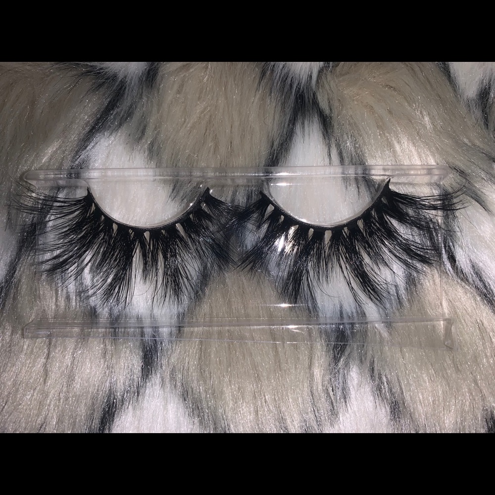 25 mm lashes - Picture 4 of 4